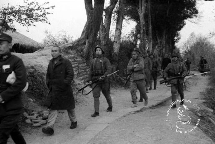 战争中被俘虏的日本士兵